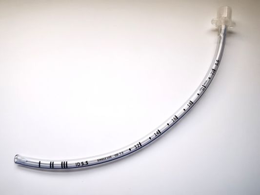 Άνοιγμα χειροπέδων 5.5mm Ενδοτραχείο σωλήνα της μύτης ενσωματώνοντας CE εφαρμογές στην αναπνευστική φροντίδα